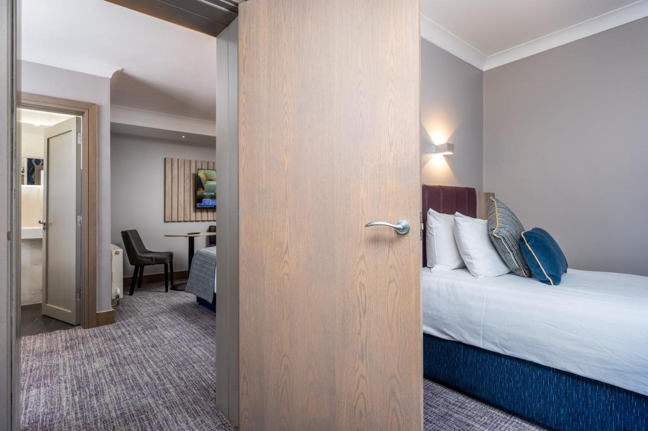 Rochestown Lodge Hotel ดุนเลรี ภายนอก รูปภาพ