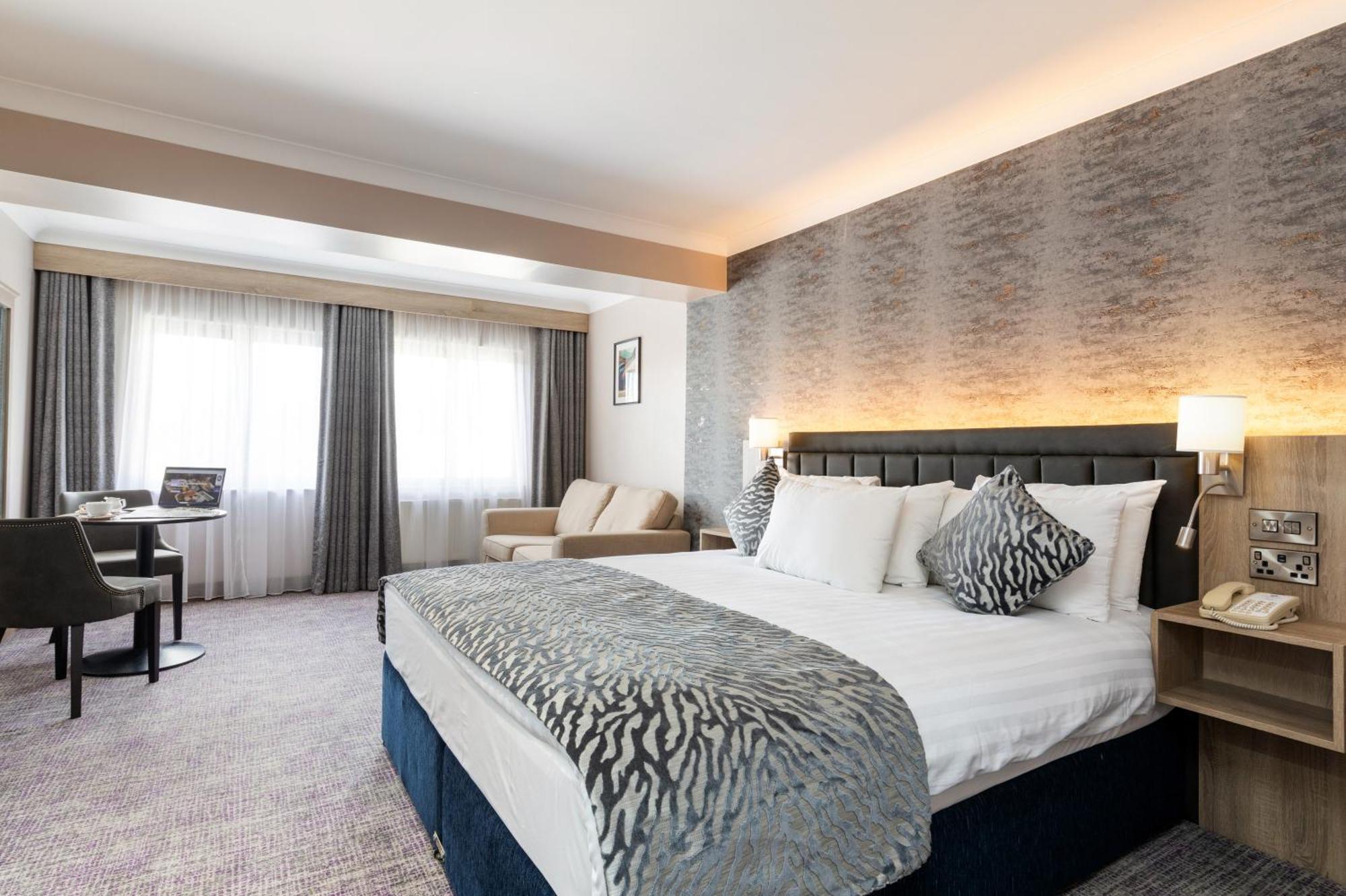 Rochestown Lodge Hotel ดุนเลรี ภายนอก รูปภาพ