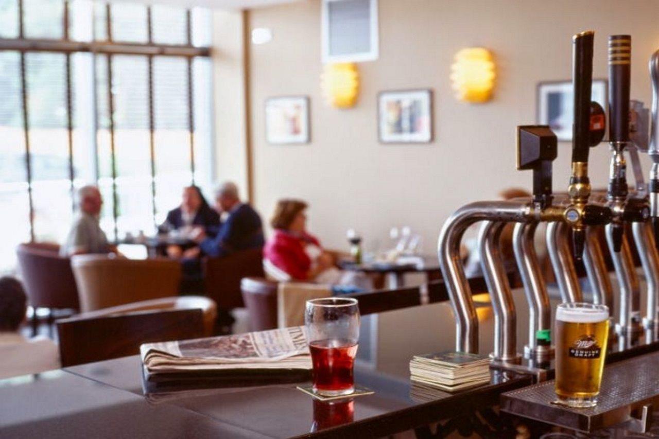 Rochestown Lodge Hotel ดุนเลรี ภายนอก รูปภาพ