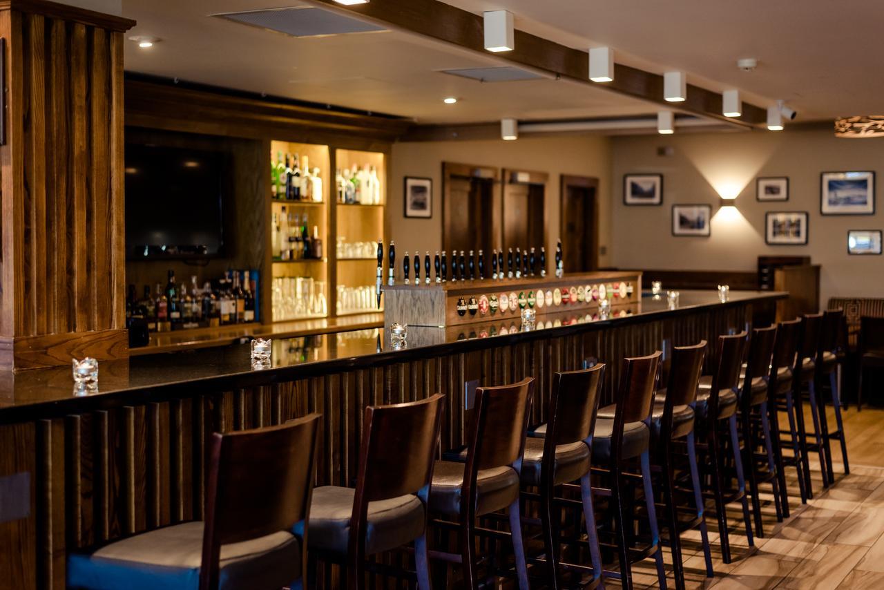 Rochestown Lodge Hotel ดุนเลรี ภายนอก รูปภาพ