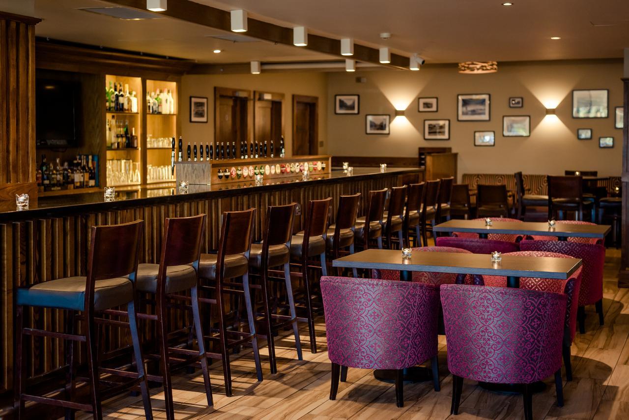 Rochestown Lodge Hotel ดุนเลรี ภายนอก รูปภาพ