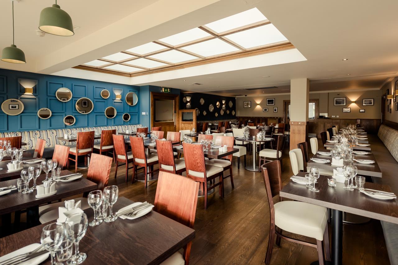 Rochestown Lodge Hotel ดุนเลรี ภายนอก รูปภาพ