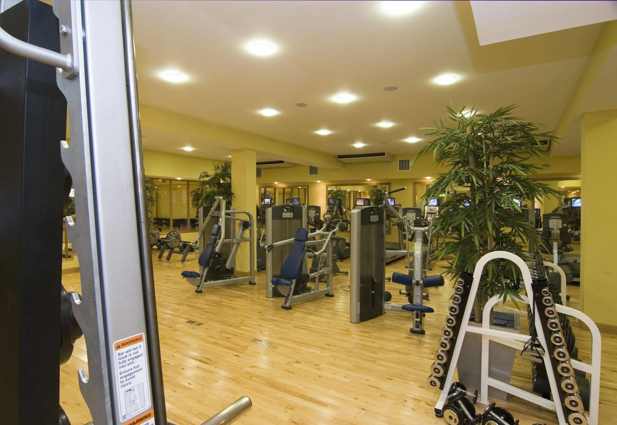 Rochestown Lodge Hotel ดุนเลรี ภายนอก รูปภาพ